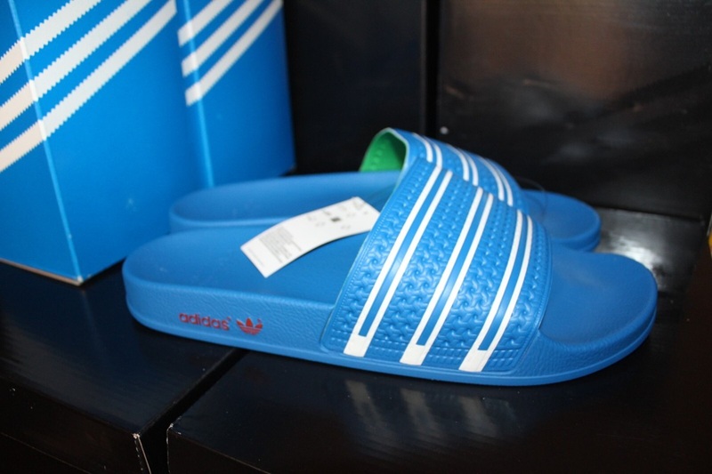dép bánh mì adidas