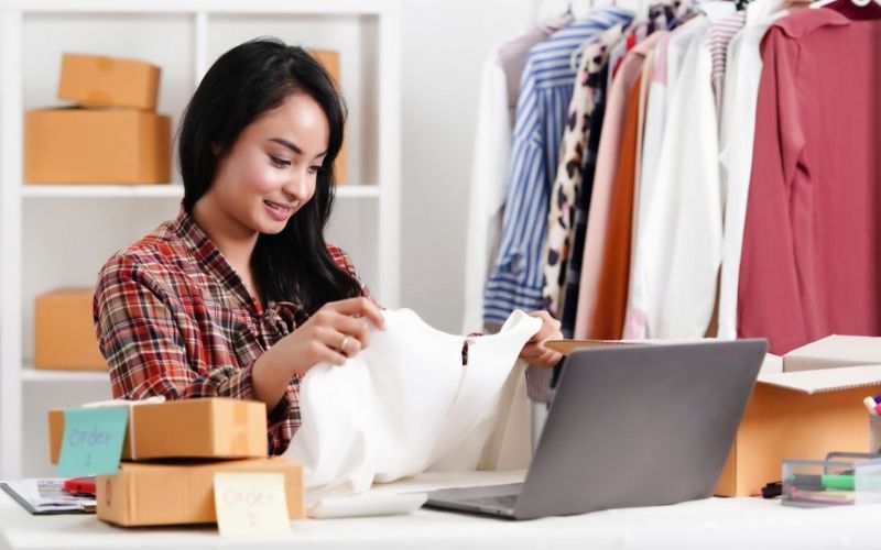 so sánh về giá cả